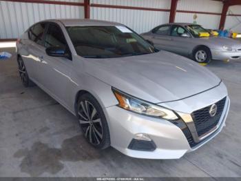  Salvage Nissan Altima