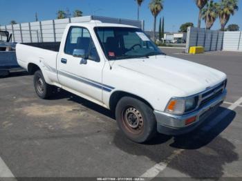  Salvage Toyota Pickup