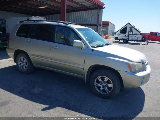  Salvage Toyota Highlander