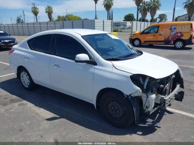  Salvage Nissan Versa