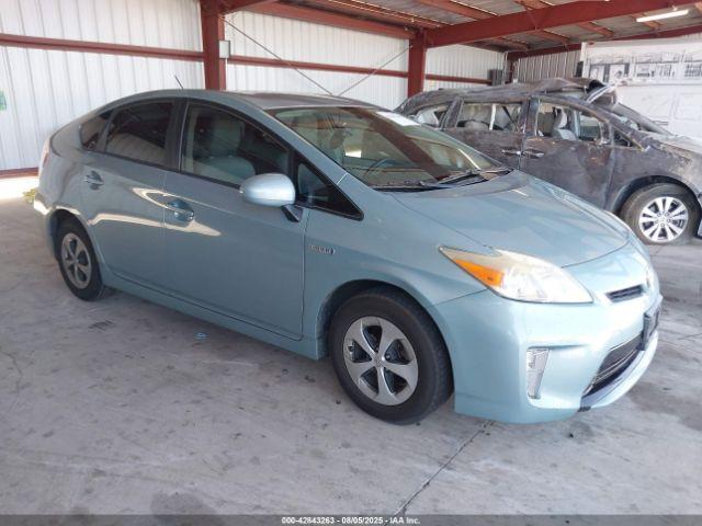  Salvage Toyota Prius