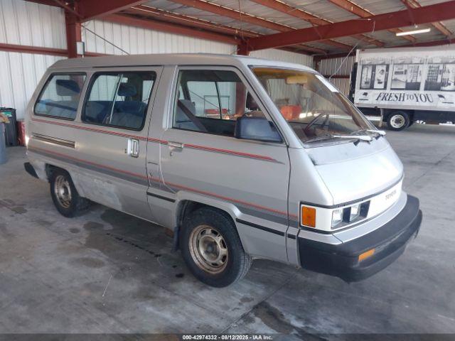  Salvage Toyota Van Wagon