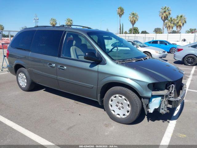  Salvage Chrysler Town & Country