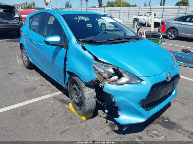  Salvage Toyota Prius c
