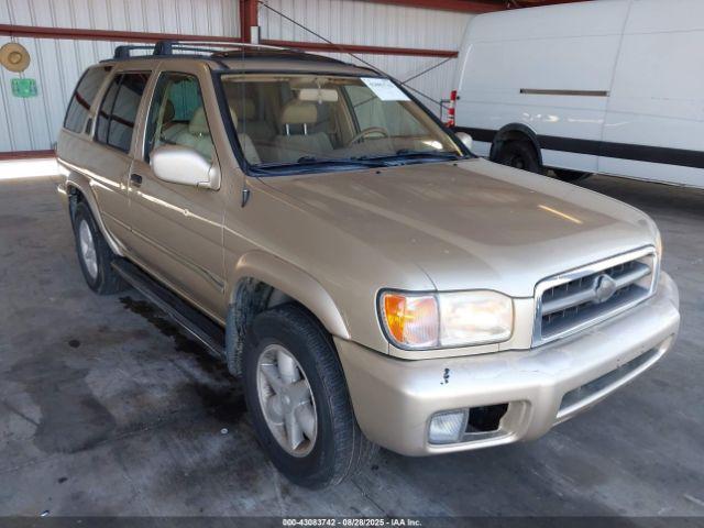  Salvage Nissan Pathfinder