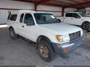  Salvage Toyota Tacoma