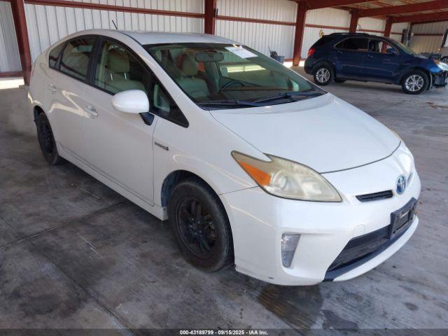  Salvage Toyota Prius