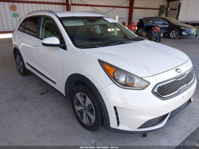  Salvage Kia Niro