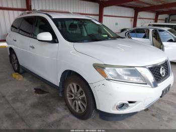  Salvage Nissan Pathfinder
