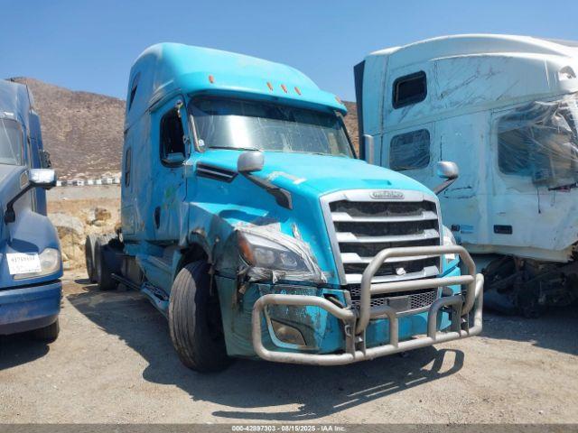  Salvage Freightliner New Cascadia 126