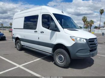  Salvage Mercedes-Benz Sprinter 2500