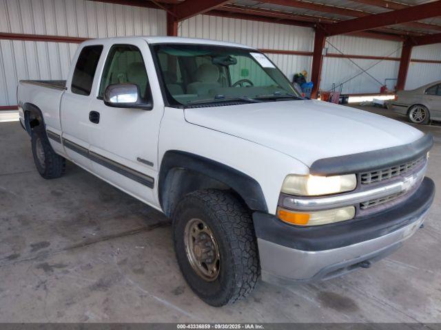  Salvage Chevrolet Silverado 2500