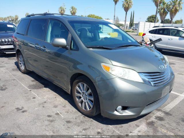  Salvage Toyota Sienna