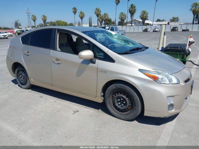  Salvage Toyota Prius