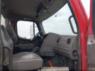 Freightliner 114sd Image 7