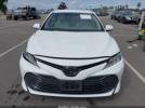 Toyota Camry Le Image 8