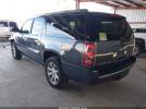 GMC Yukon Denali Image 3