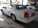 Lincoln Towncar Signature Limited Image 2