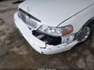 Lincoln Towncar Signature Limited Image 15