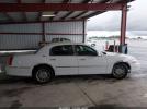 Lincoln Towncar Signature Limited Image 12