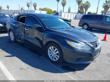  Salvage Nissan Altima