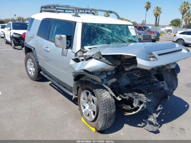  Salvage Toyota FJ Cruiser