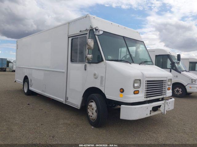  Salvage Freightliner Chassis