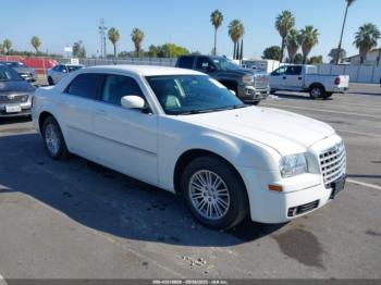  Salvage Chrysler 300