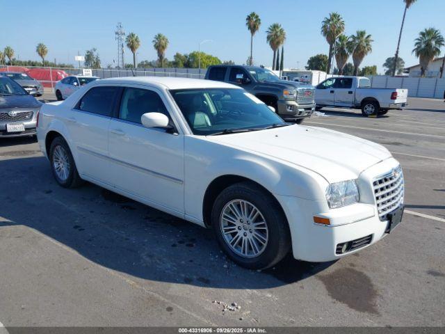  Salvage Chrysler 300