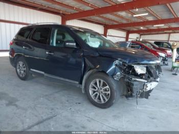  Salvage Nissan Pathfinder