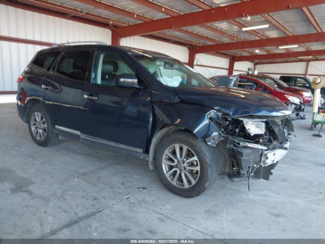  Salvage Nissan Pathfinder