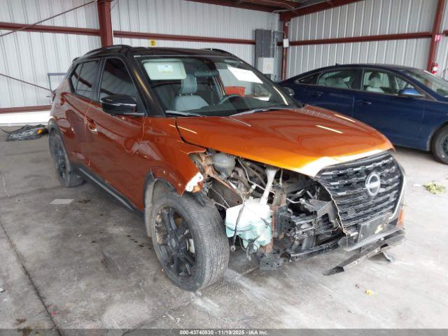  Salvage Nissan Kicks