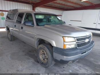 Salvage Chevrolet Silverado 2500