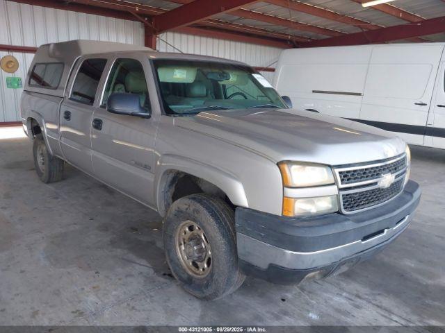  Salvage Chevrolet Silverado 2500