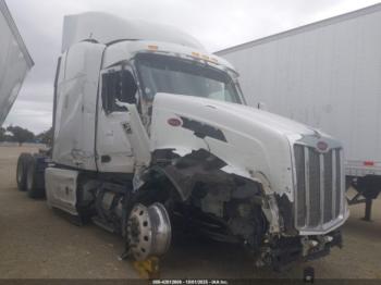  Salvage Peterbilt 579