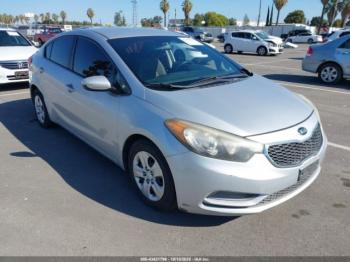  Salvage Kia Forte