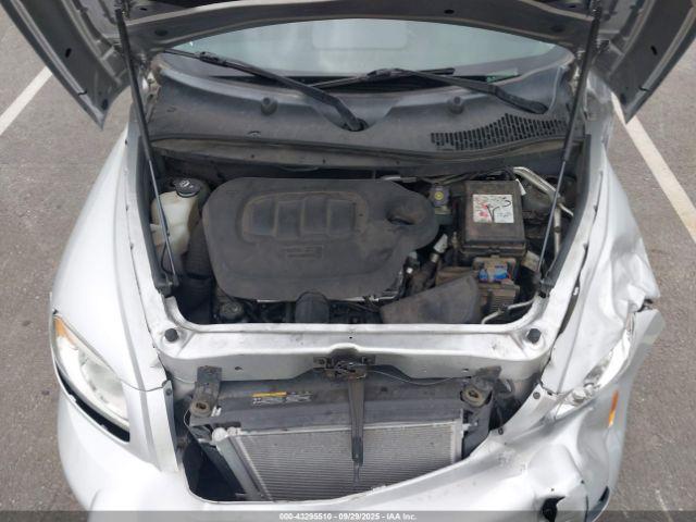 Chevrolet HHR Lt Image 6