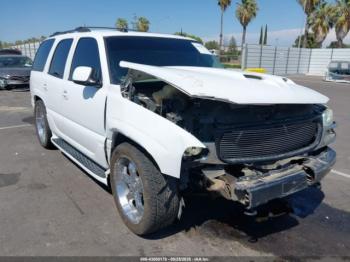  Salvage GMC Yukon