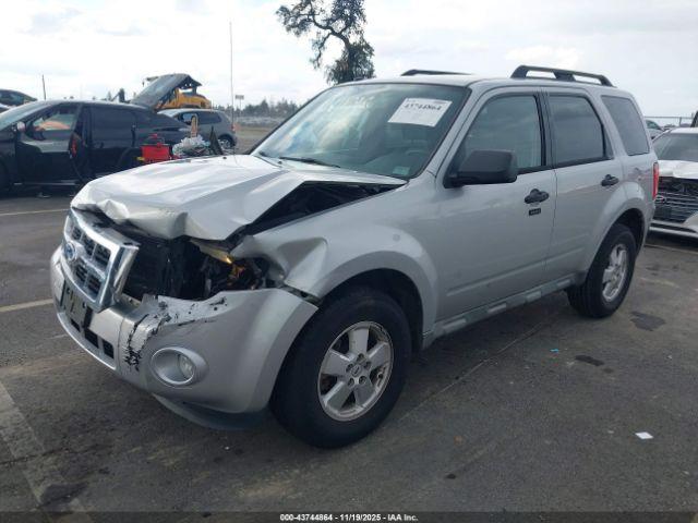 Ford Escape Xlt Image 2