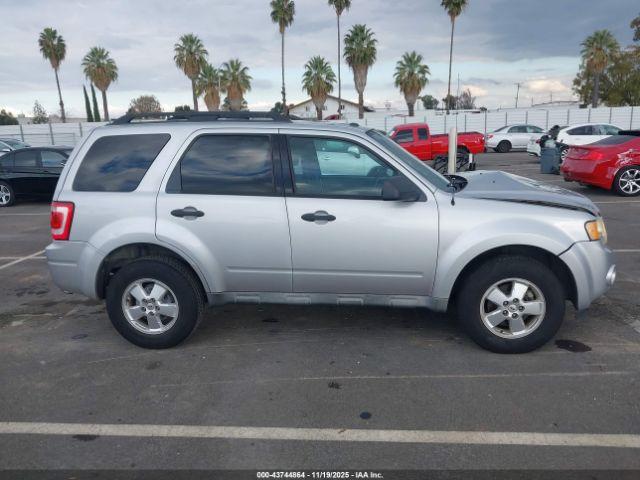 Ford Escape Xlt Image 16