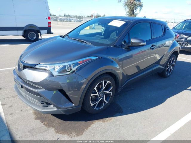 Toyota C-HR Xle Image 9