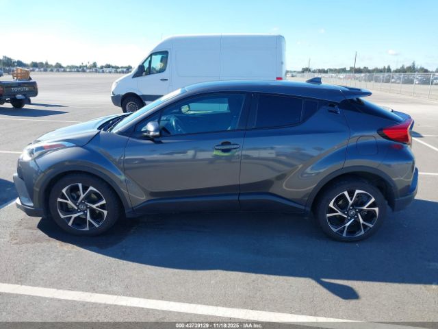 Toyota C-HR Xle Image 11