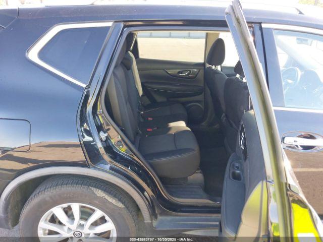 Nissan Rogue Sv Image 4