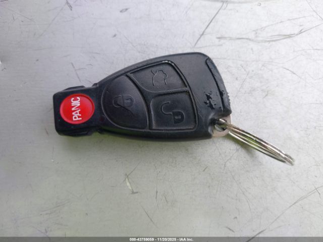 Mercedes-Benz E-Class Image 11