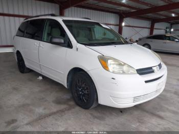  Salvage Toyota Sienna