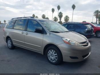  Salvage Toyota Sienna