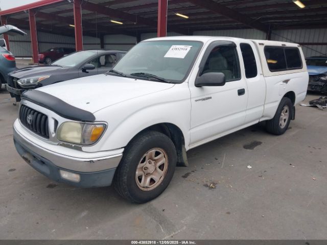 Toyota Tacoma Image 2