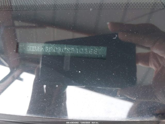 Toyota Sienna Xle V6 8 Passenger Image 14