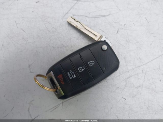 Kia Optima Lx Image 7