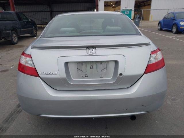 Honda Civic Lx Image 8